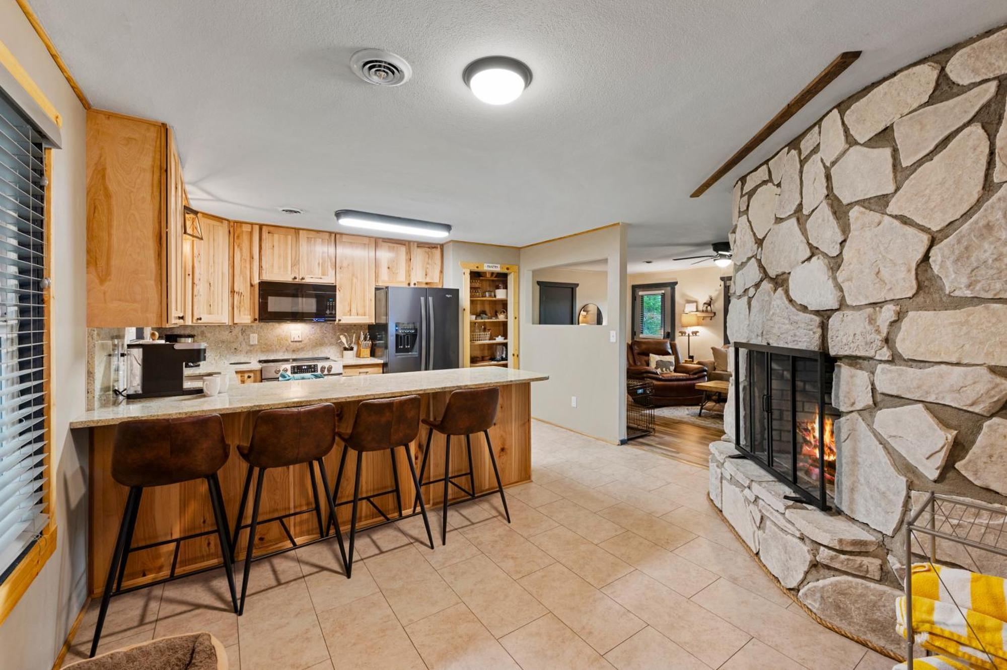 Beautiful Chalet With Fireplace And Large Game Room Gatlinburg Exterior photo